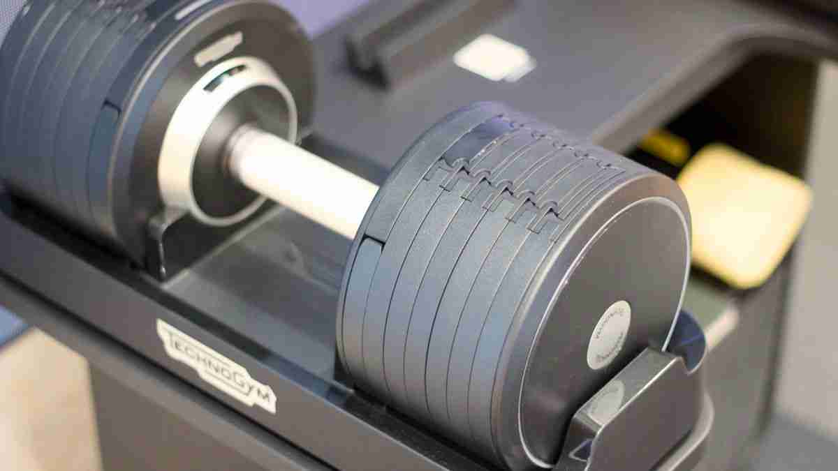 Technogym's mega-expensive, AI-powered dumbbells might be